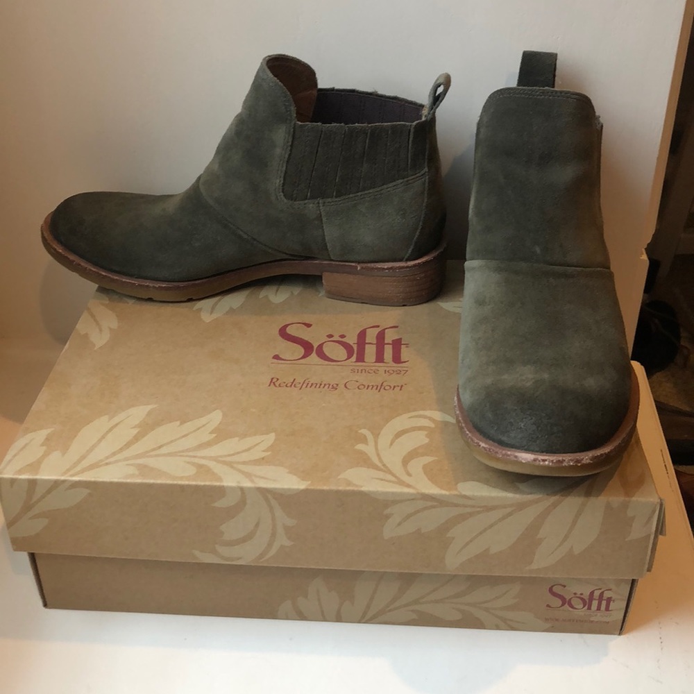 Sofft Bellis Ankle boots, size 7.5.